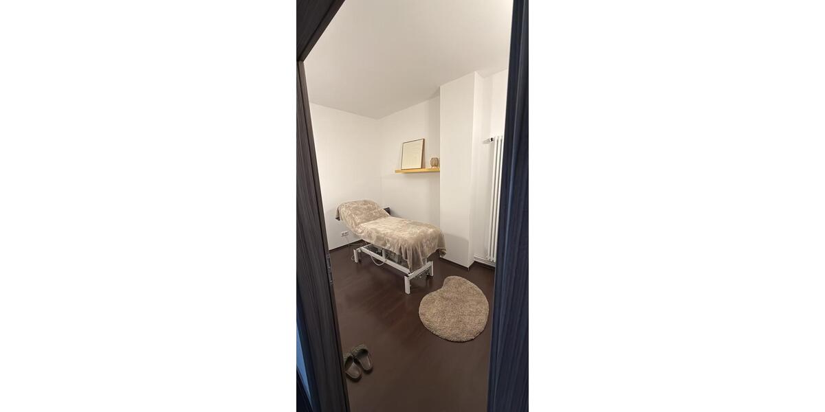 Mehrfamilienhaus, Wohnhaus Düsseldorf Heerdt - 270.000&euro; | Angebot:27447051