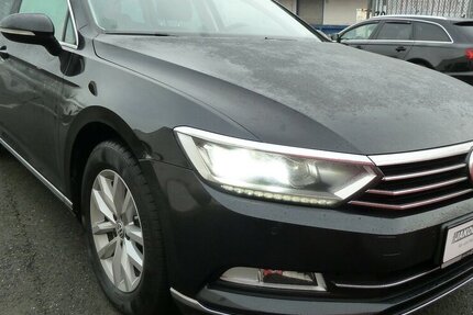 VW Passat 2.0 TDI Highline DSG Leder STH Navi 110.000 km 14.900 &euro; Ratingen 40885