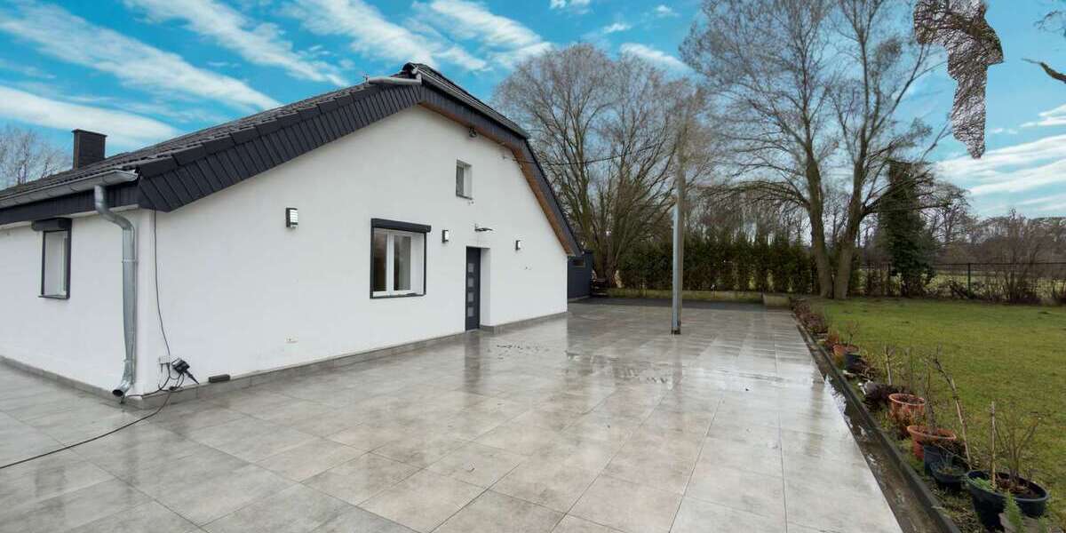 Einzigartiges Traumhaus mit Baupotenzial & hochwertiger Ausstattung - Zweifamilienhaus Straelen | Angebot:26492996