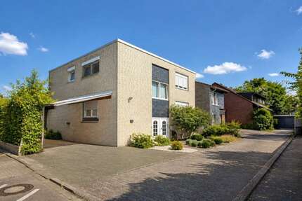 Haus Kaarst - 12 Zimmer, 382 m&sup2;, 669.000&euro; | Angebot:27213002