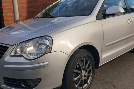 VW Polo 62.000 km 6.450 &euro; Oberhausen 46149