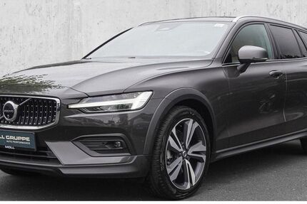 Volvo V60 Cross Country 19.026 km 43.690 &euro; Düsseldorf 40474