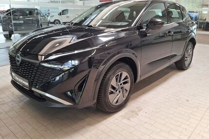 Nissan Qashqai 17.783 km 24.880 &euro; Duisburg 47167