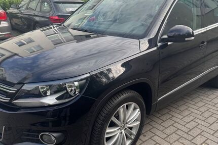 VW Tiguan 144.250 km 12.500 &euro; Duisburg 47058