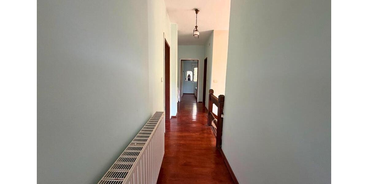Villa Düsseldorf - 4 Zimmer, 196 m&sup2;, 650.000&euro; | Angebot:27244448