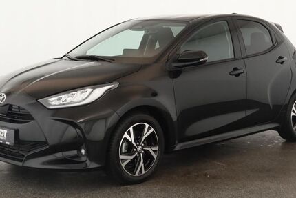 Toyota Yaris 16.100 km 21.984 &euro; Düsseldorf 40233