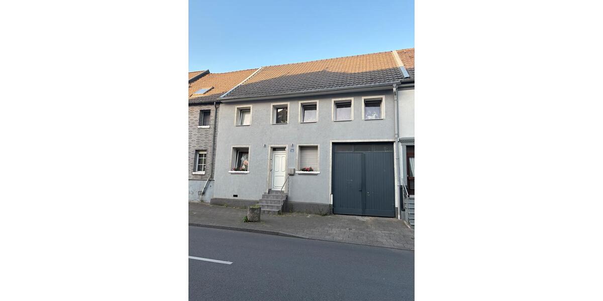 Reihenhaus Mönchengladbach West - 6 Zimmer, 140 m&sup2;, 320.000&euro; | Angebot:27428294