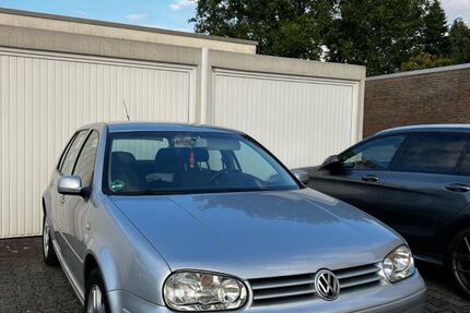 VW Golf 247.298 km 2.200 &euro; Grefrath 47929