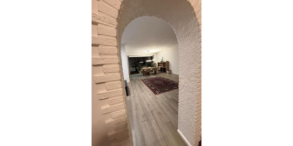 Etagenwohnung Krefeld Cracau - 3 Zimmer, 110 m&sup2;, 315.000&euro; | Angebot:26096565