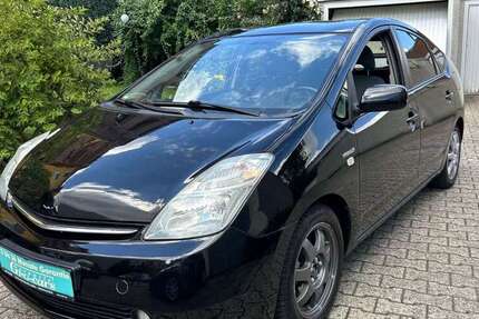 Toyota Prius 180.000 km 5.950 &euro; Düsseldorf 40589