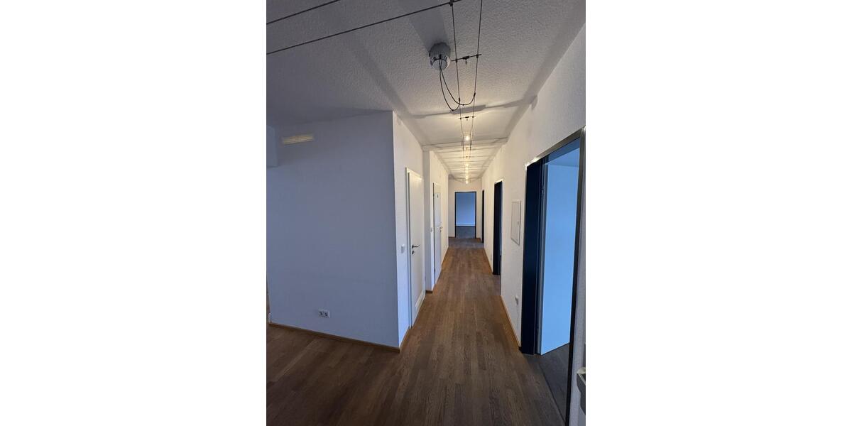 Gewerbeobjekt Düsseldorf Stadtbezirk 5 - 2.250&euro; | Angebot:26269414