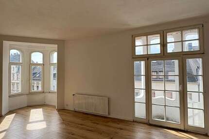 Wohnung Mönchengladbach Mülfort - 3.5 Zimmer, 90 m&sup2;, 700&euro; | Angebot:27345535