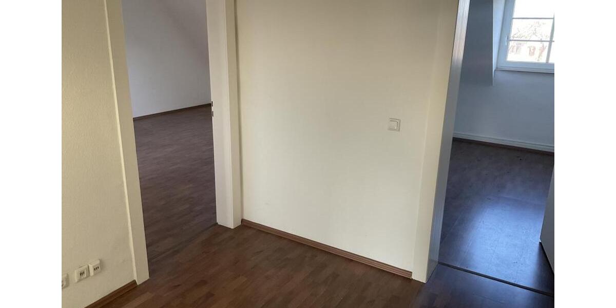Etagenwohnung Duisburg Laar - 2 Zimmer, 62 m&sup2;, 499&euro; | Angebot:26385395