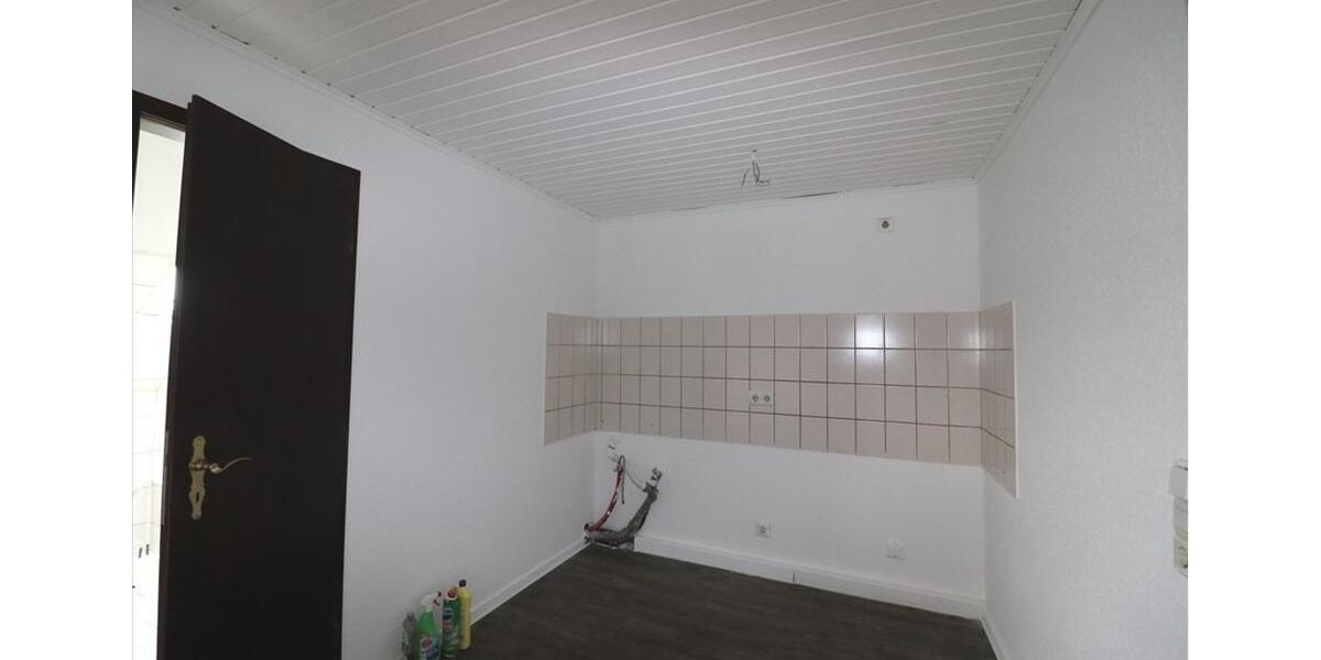 Dachgeschoßwohnung Krefeld Cracau - 3 Zimmer, 56 m&sup2;, 580&euro; | Angebot:26111464