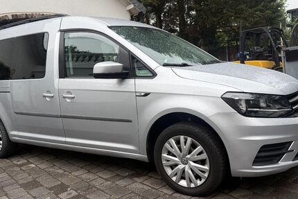 VW Caddy Maxi 141.221 km 12.990 &euro; Neukirchen-Vluyn 47506