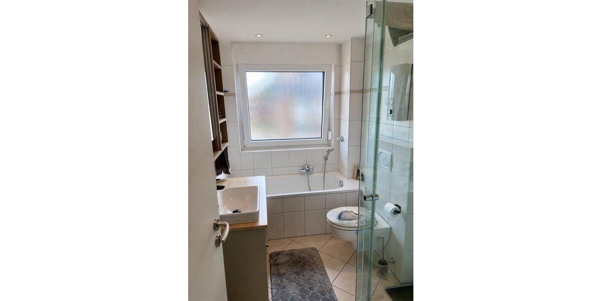 Etagenwohnung Düsseldorf Stadtbezirk 9 - 3 Zimmer, 77 m&sup2;, 330.000&euro; | Angebot:27260820