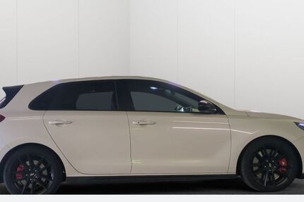 Hyundai i30 40.016 km 31.470 &euro; Düsseldorf 40233