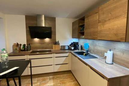 Wohnung Mönchengladbach - 4 Zimmer, 125 m&sup2;, 1.250&euro; | Angebot:27463060