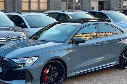 Audi RS3 14.503 km 59.900 &euro; Düsseldorf 40233