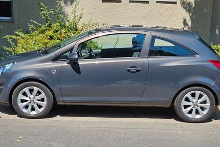 Opel Corsa 46.500 km 4.800 &euro; Düsseldorf 40229
