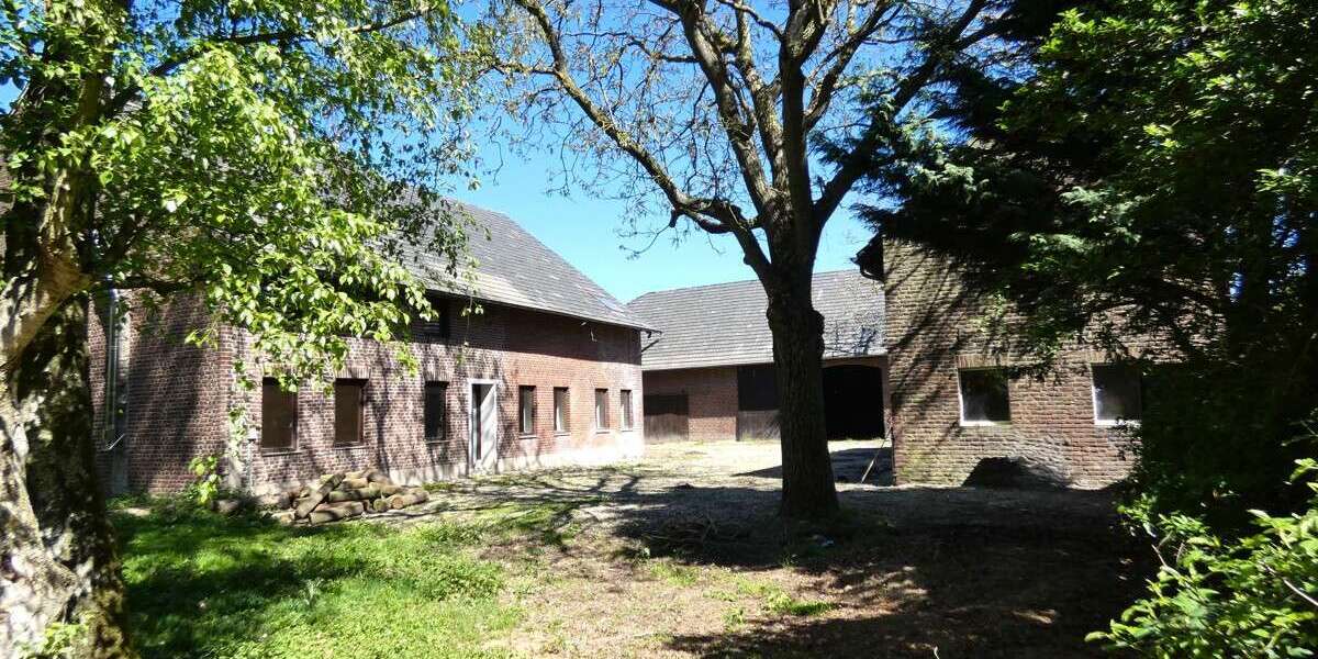 Einfamilienhaus Tönisvorst - 10 Zimmer, 272 m&sup2;, 670.000&euro; | Angebot:26459460