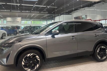 Nissan Qashqai 21.199 km 28.980 &euro; Oberhausen 46049