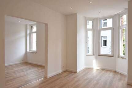 Wohnung Krefeld Krefeld-Mitte - 2 Zimmer, 81 m&sup2;, 695&euro; | Angebot:21856250