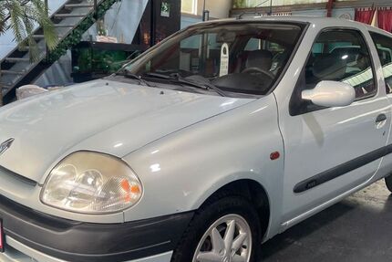 Renault Clio 118.000 km 3.490 &euro; Rheinberg 47495