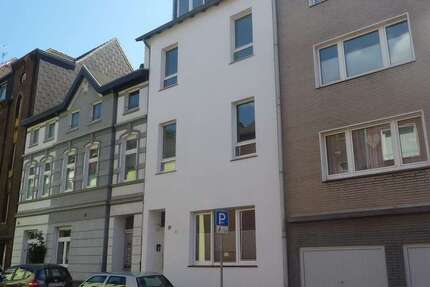 Haus Duisburg Duisburg-Mitte - 13 Zimmer, 226 m&sup2;, 550.000&euro; | Angebot:27092896