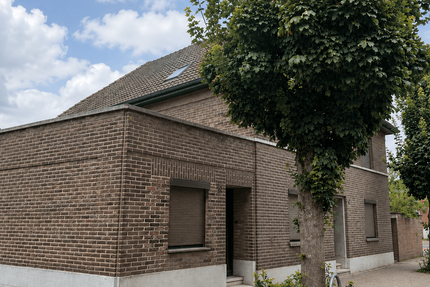 Haus Brüggen - 7 Zimmer, 257 m&sup2;, 85.000&euro; | Angebot:27183523