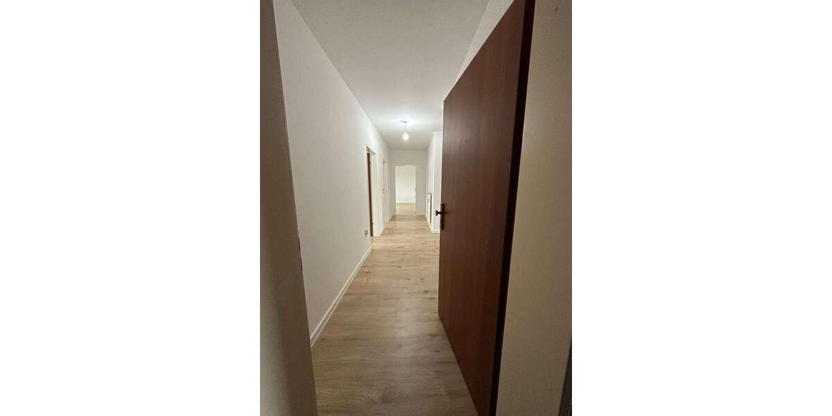 Etagenwohnung Duisburg Hamborn - 3 Zimmer, 80 m&sup2;, 600&euro; | Angebot:27303810
