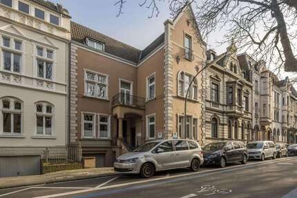 Haus Neuss - 12 Zimmer, 248 m&sup2;, 1.650.000&euro; | Angebot:26278790
