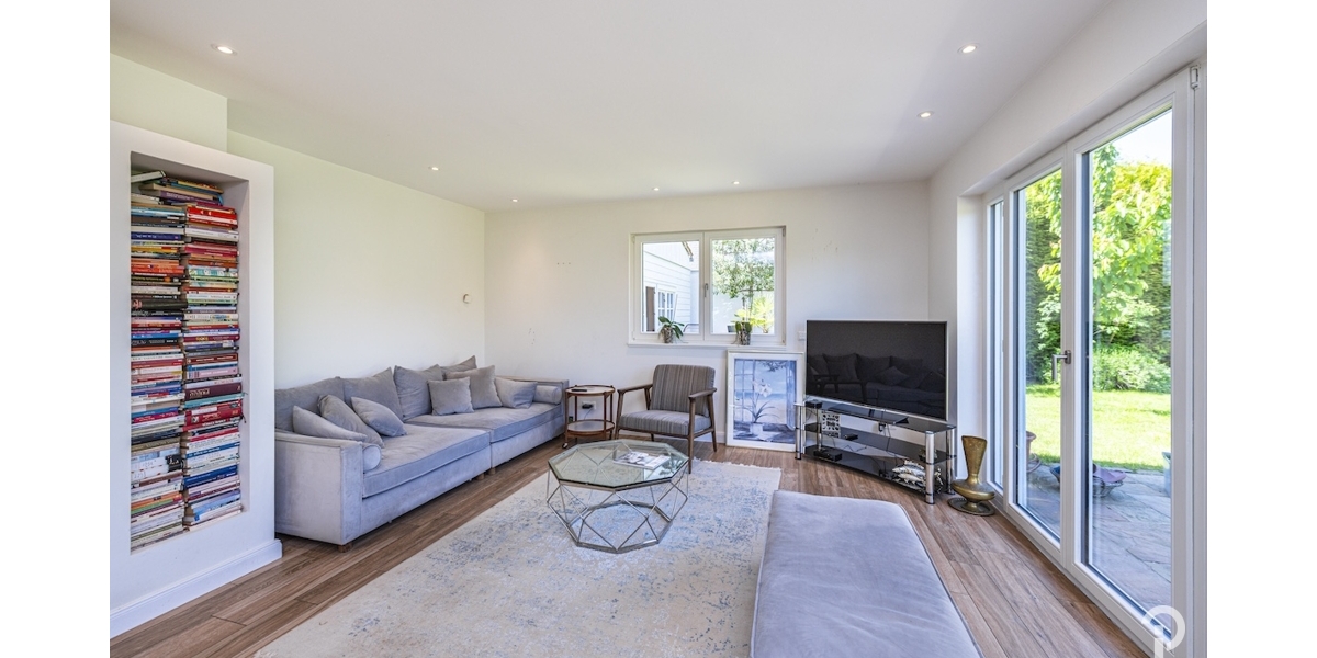 Repräsentatives Einfamilienhaus mit großem Garten. Ein sonniges Paradies mit 4-5 Zimmer für Familien - Einfamilienhaus Jüchen | Angebot:26844365