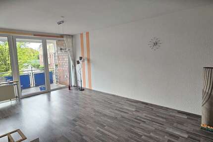 Wohnung Duisburg Wanheim - 3 Zimmer, 77 m&sup2;, 654&euro; | Angebot:27318074