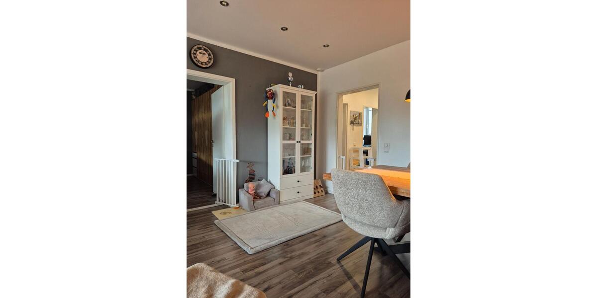Hochparterre Krefeld Fischeln - 3 Zimmer, 68 m&sup2;, 183.000&euro; | Angebot:27453005