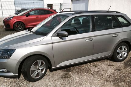 Skoda Fabia 67.000 km 8.000 &euro; Oberhausen 46147