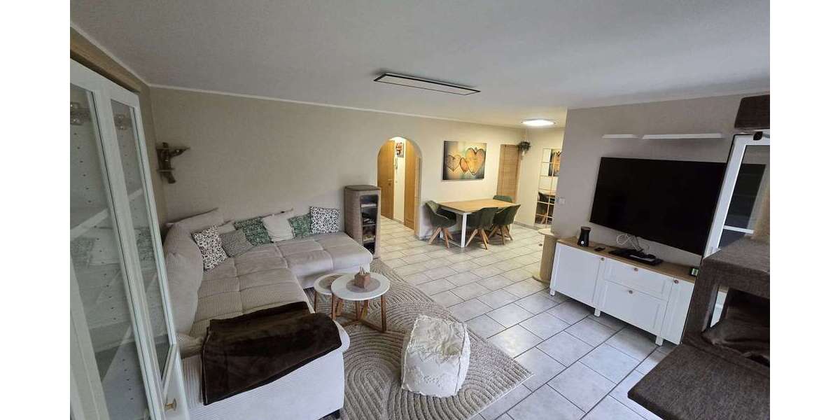 Etagenwohnung Duisburg Rheinhausen - 2.5 Zimmer, 66 m&sup2;, 650&euro; | Angebot:27455632