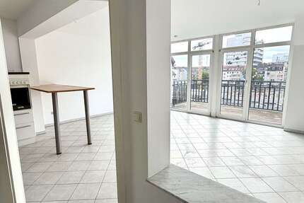Wohnung Düsseldorf Friedrichstadt - 3 Zimmer, 90 m&sup2;, 1.300&euro; | Angebot:27463022