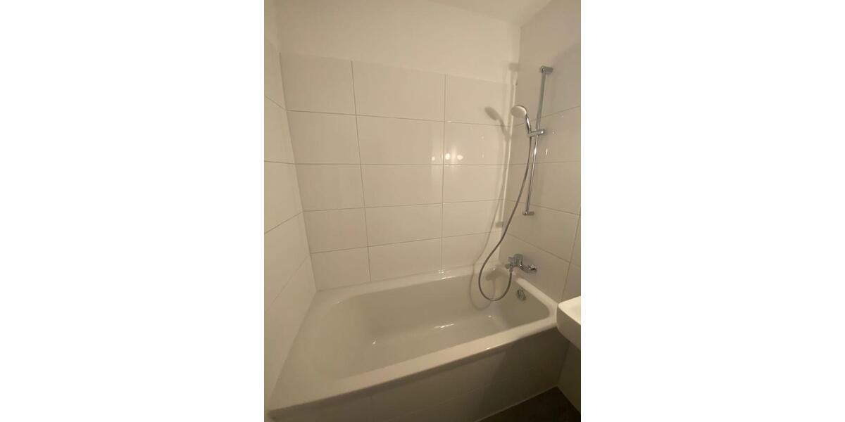 Etagenwohnung Düsseldorf Stadtbezirk 8 - 2 Zimmer, 46 m&sup2;, 230.000&euro; | Angebot:27458663