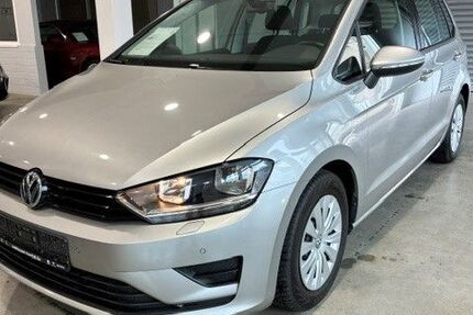 VW Golf 121.661 km 8.300 &euro; Willich 47877