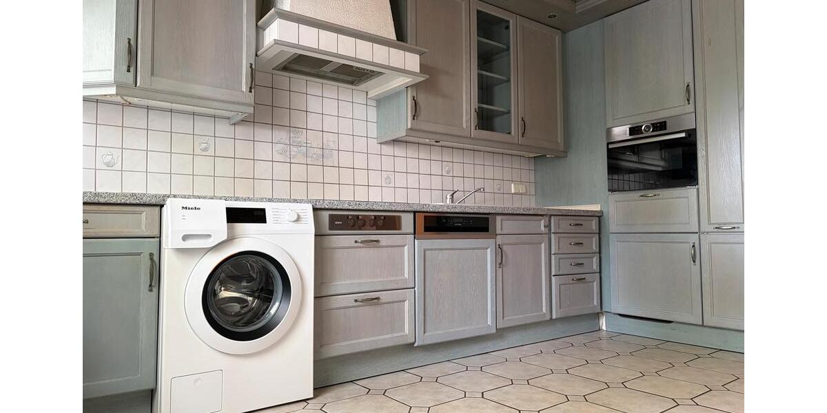 Hochparterre Düsseldorf Stadtbezirk 8 - 3 Zimmer, 94 m&sup2;, 275.000&euro; | Angebot:27472266