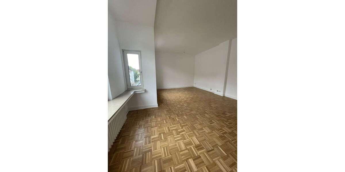 Etagenwohnung Duisburg Duisburg-Mitte - 3.5 Zimmer, 100 m&sup2;, 1.000&euro; | Angebot:27132715