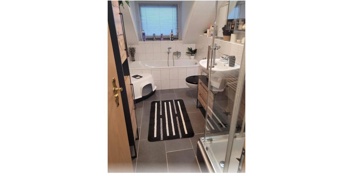 Dachgeschoßwohnung Nettetal - 5 Zimmer, 92 m&sup2;, 169.000&euro; | Angebot:27070027
