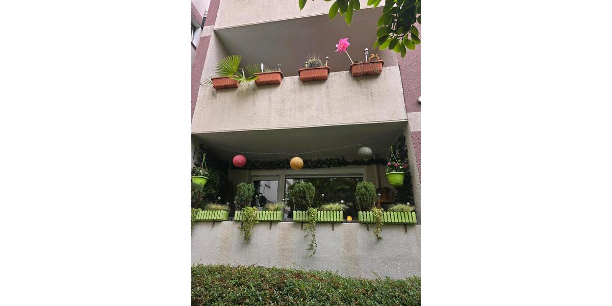 Etagenwohnung Duisburg Essenberg - 3 Zimmer, 76 m&sup2;, 170.000&euro; | Angebot:27446987