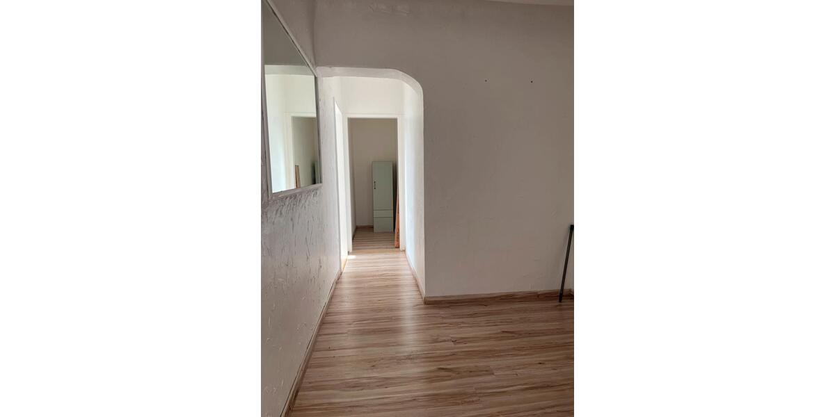 Etagenwohnung Duisburg Rheinhausen - 2.5 Zimmer, 49 m&sup2;, 85.000&euro; | Angebot:27441376