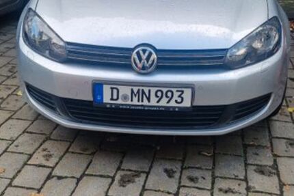 VW Golf 38.065 km 6.800 &euro; Düsseldorf 40233