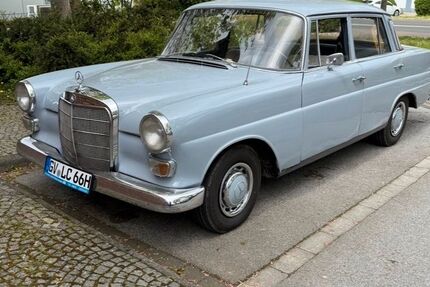 Mercedes-Benz 200 67.800 km 11.800 &euro; Neuss 41470