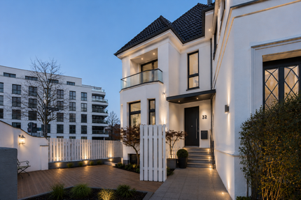 Haus Düsseldorf Heerdt - 5 Zimmer, 203 m&sup2;, 1.900.000&euro; | Angebot:27463626