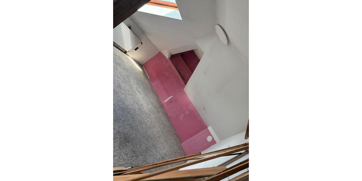Dachgeschoßwohnung Krefeld Gartenstadt - 6 Zimmer, 109 m&sup2;, 330.000&euro; | Angebot:27413714