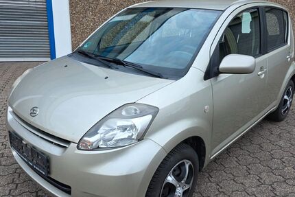 Daihatsu Sirion 153.000 km 2.700 &euro; Moers 47441